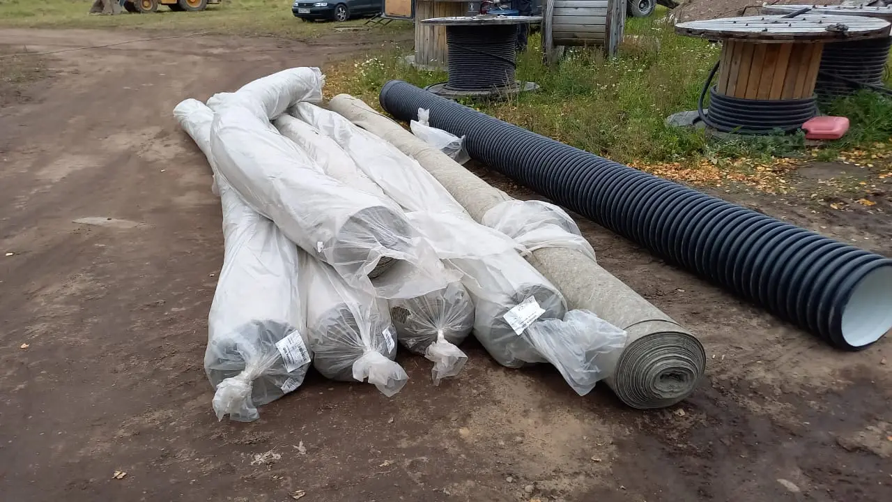 Геотекстиль 150 гр/м2 (рулон 3,5м х 50м, 175м2, цвет, ПЭ, каландр), Комитекс ГЕО СТАНДАРТ 17