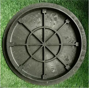 Дно-крышка d575 черная, полимерно-песчаная 5