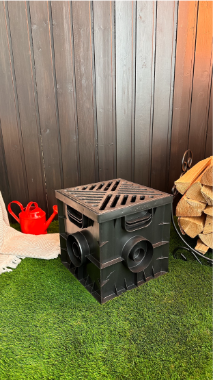 Комплект: Дождеприемник Gidrolica Point ДП-30.30 с чугунной решеткой, перегородками и корзиной 8