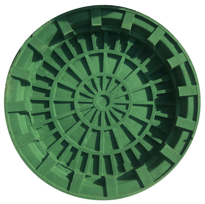 Люк усиленный (до 3т.) зеленый, полимерно-песчаный 2